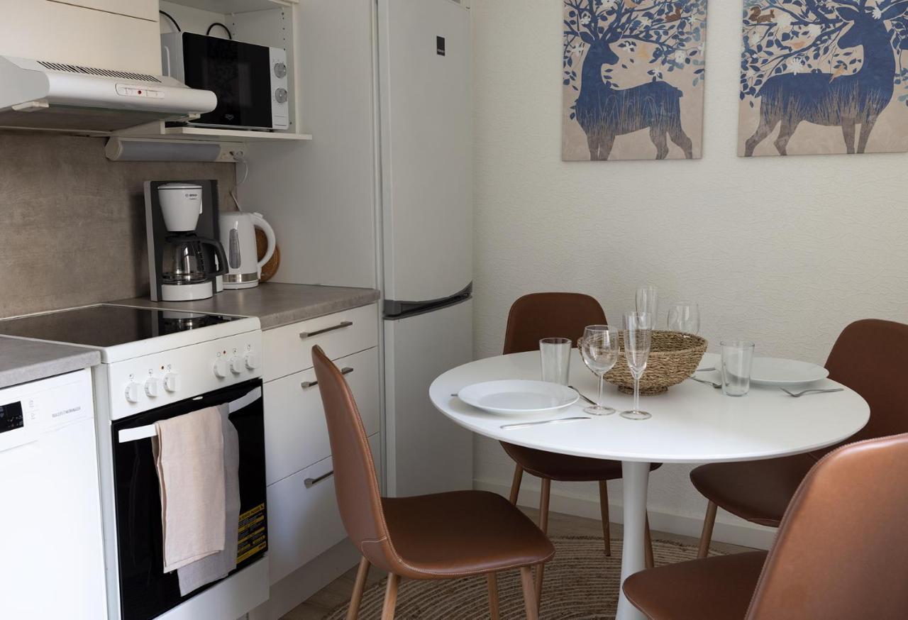 2Ndhomes Cozy, Modern Courtyard Home With Great Location ヘルシンキ エクステリア 写真